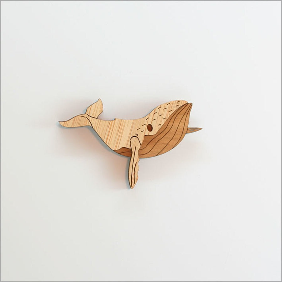 Magnet |  Whale - NZ Rimu and Bamboo Veneer