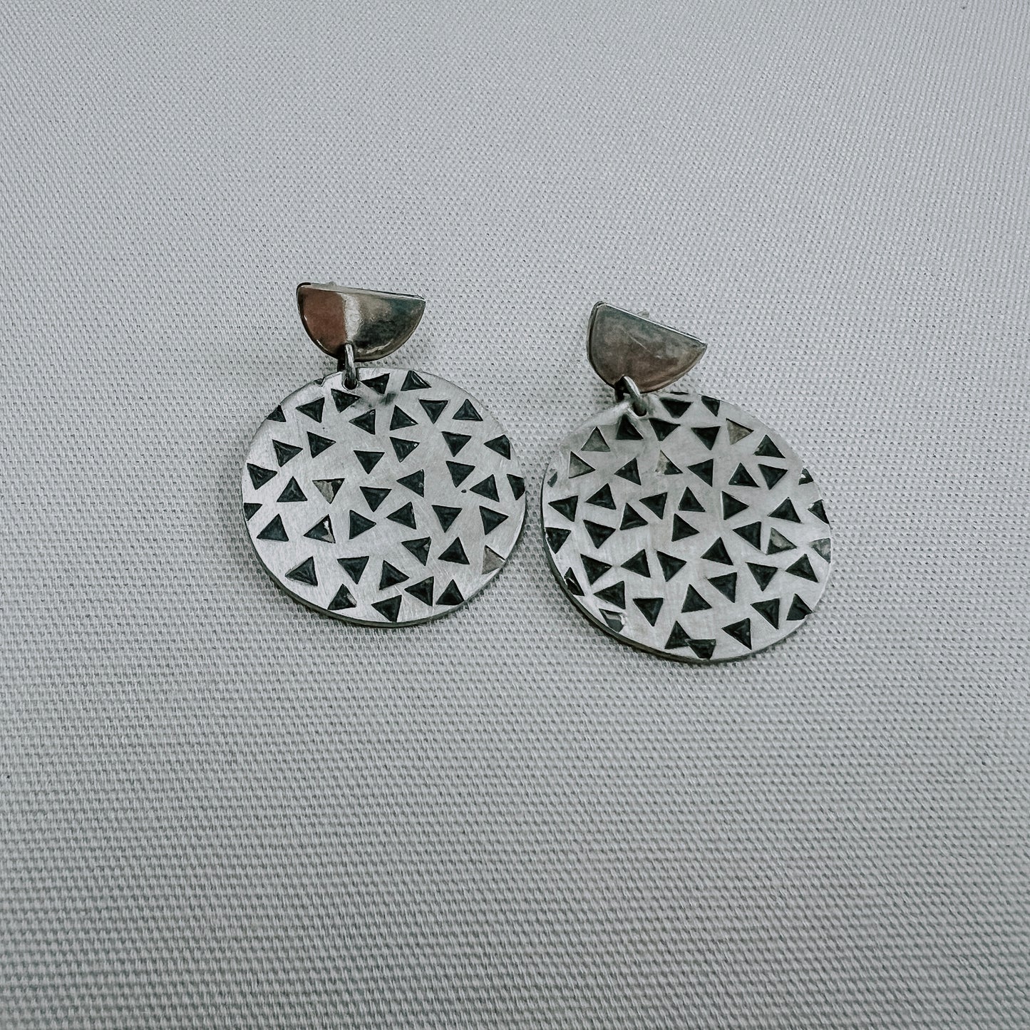 Fiona Mitcham | Large Disc Tri earrings