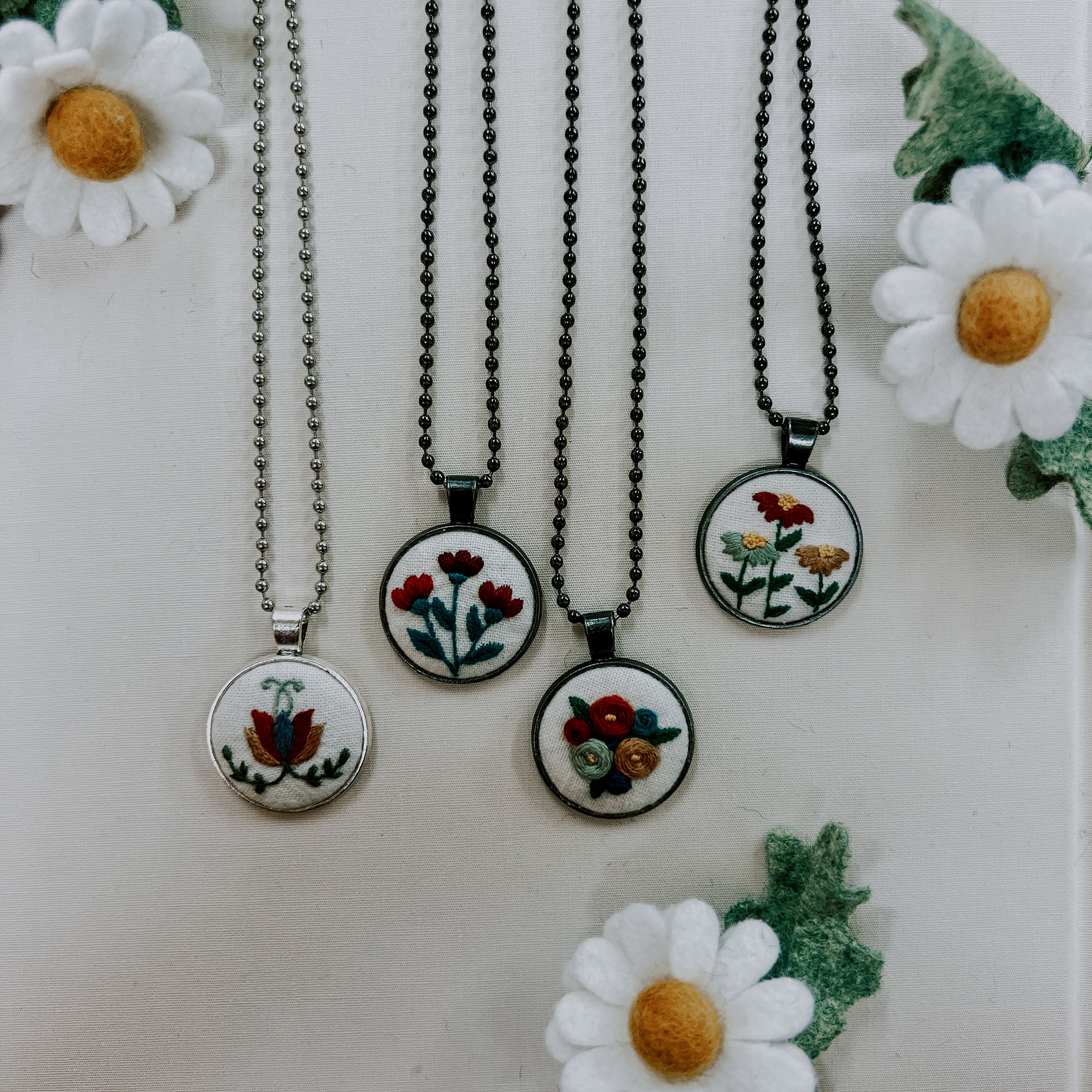Little Birdie Embroidered pendant necklace – Little Beehive