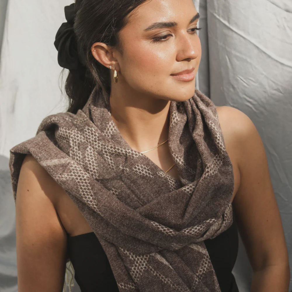 Queen of the Foxes Scarf - Instinct Woven