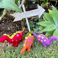 Byron the Brachiosaurus dinosaur toy