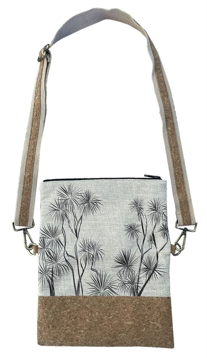 Jo Luping Design - Ti Kouka Black on Natural - Cork Fabric Bag