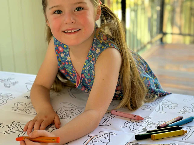 Jumbo Posters and Crayons Activity Set