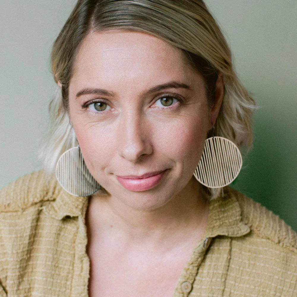 Line Disc earrings - Gold or Silver