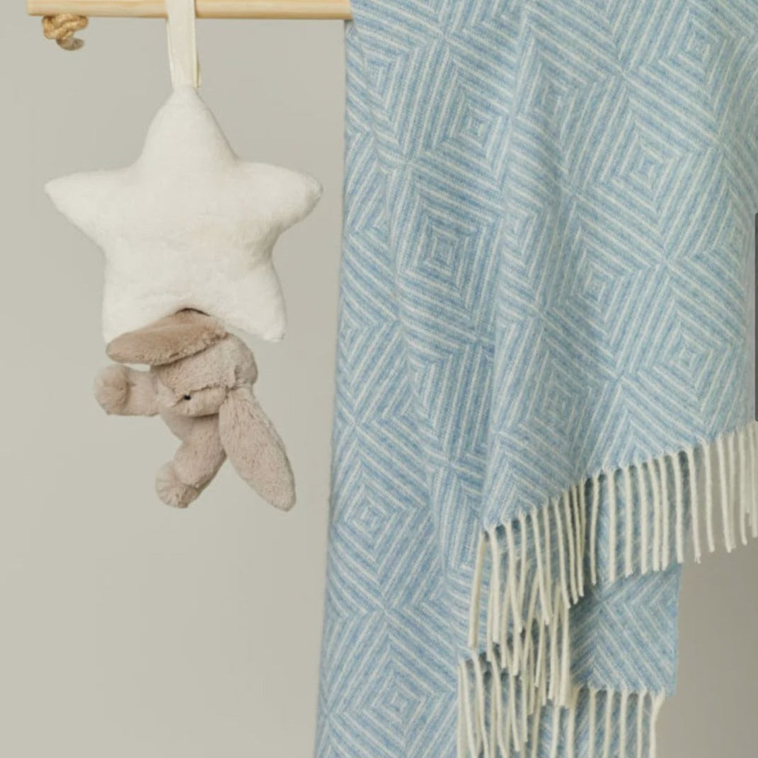 Powder Blue Diamond 100% Merino Baby Blanket – Little Beehive