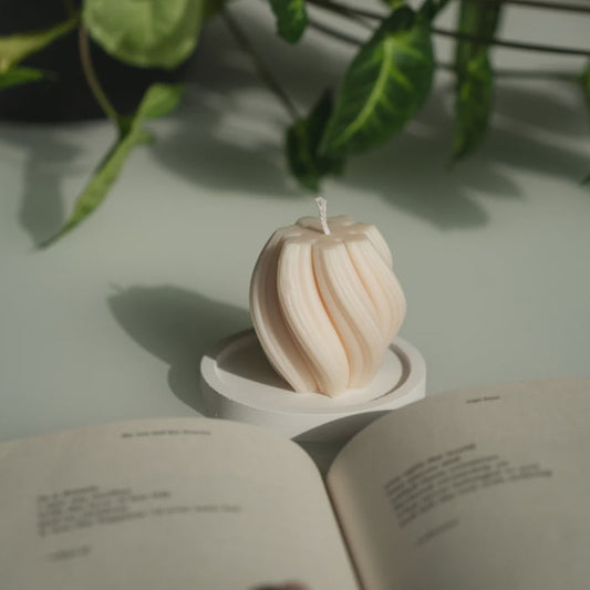 Twist | Mini Candle