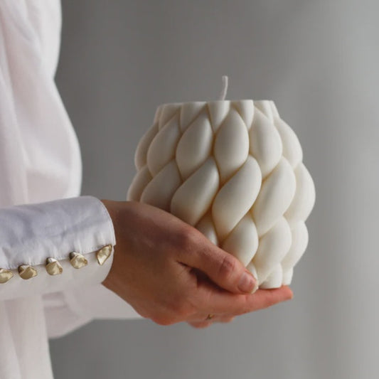 Entanglement Candle