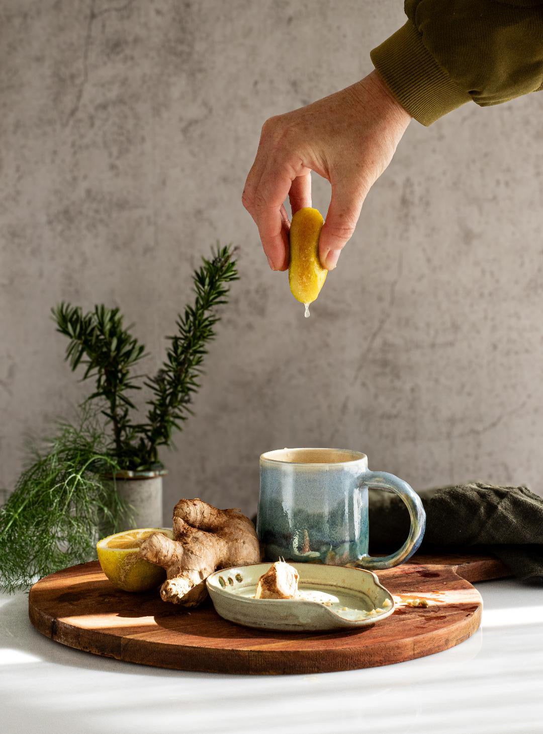 3-in-1 Garlic & Ginger Grater — with Herb Stripper & Spoon Rest