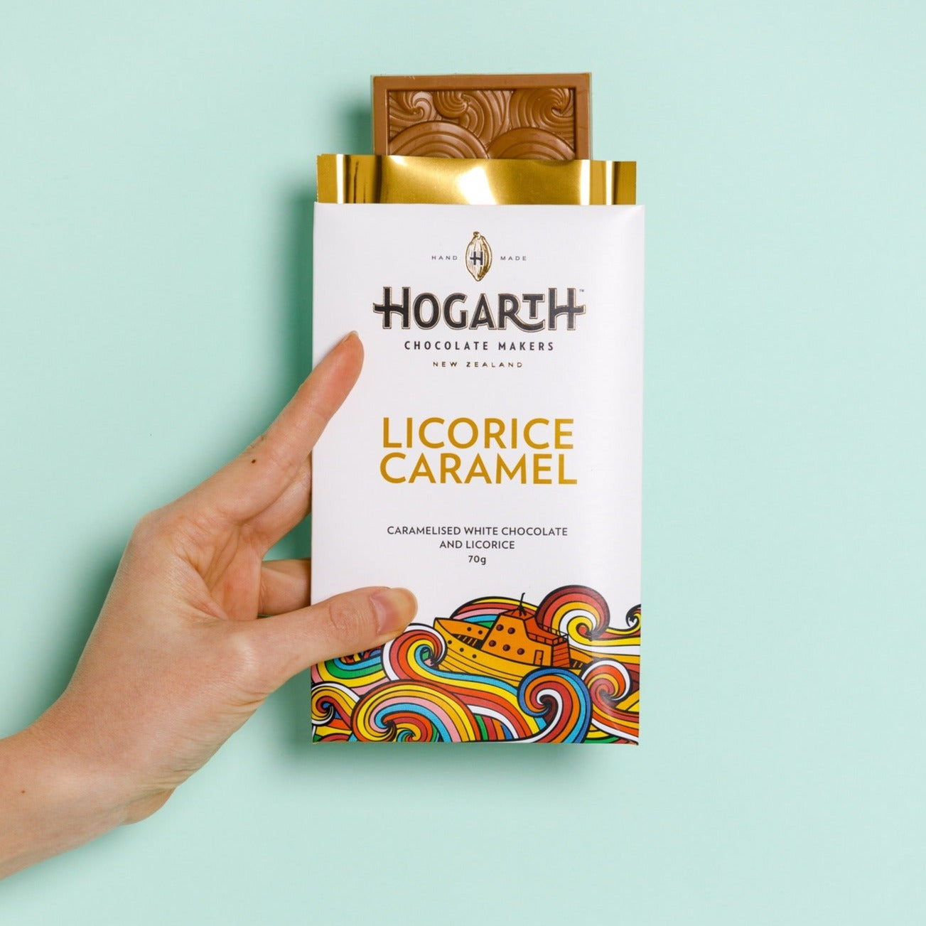 HOGARTH | LICORICE CARAMEL WHITE CHOCOLATE