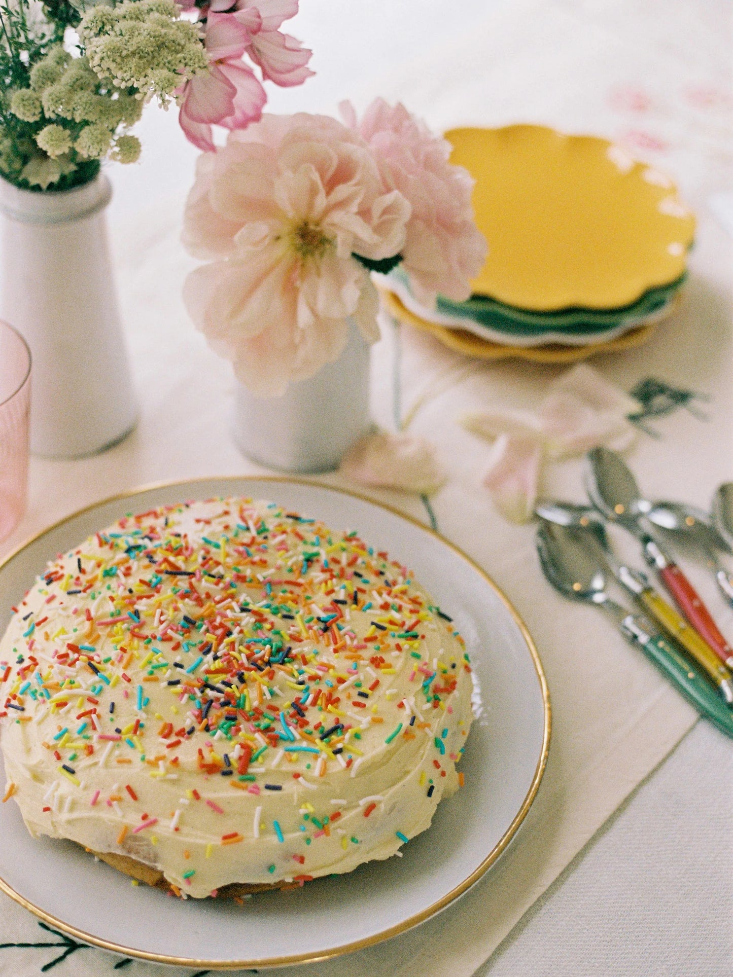 THE CAKER | Double Vanilla Sprinkle Cake Kit
