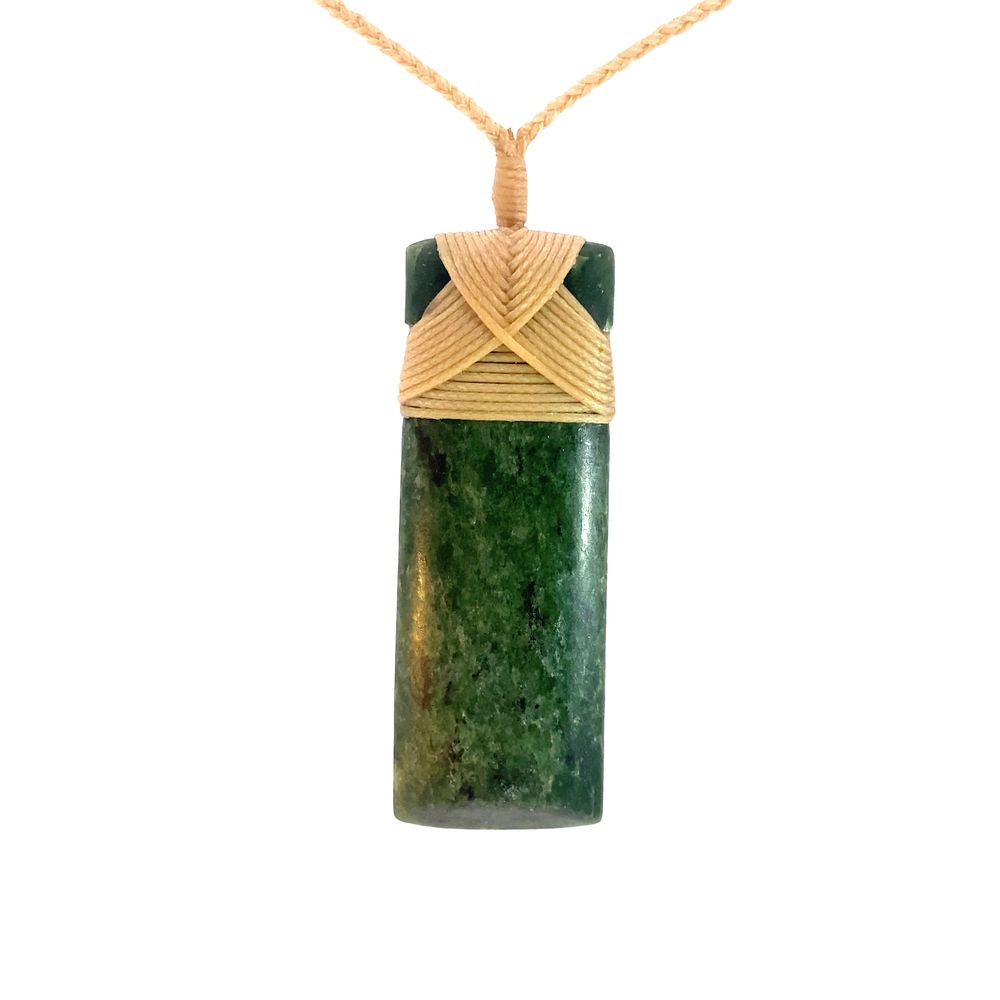 Toki - Kawakawa Flower Pounamu