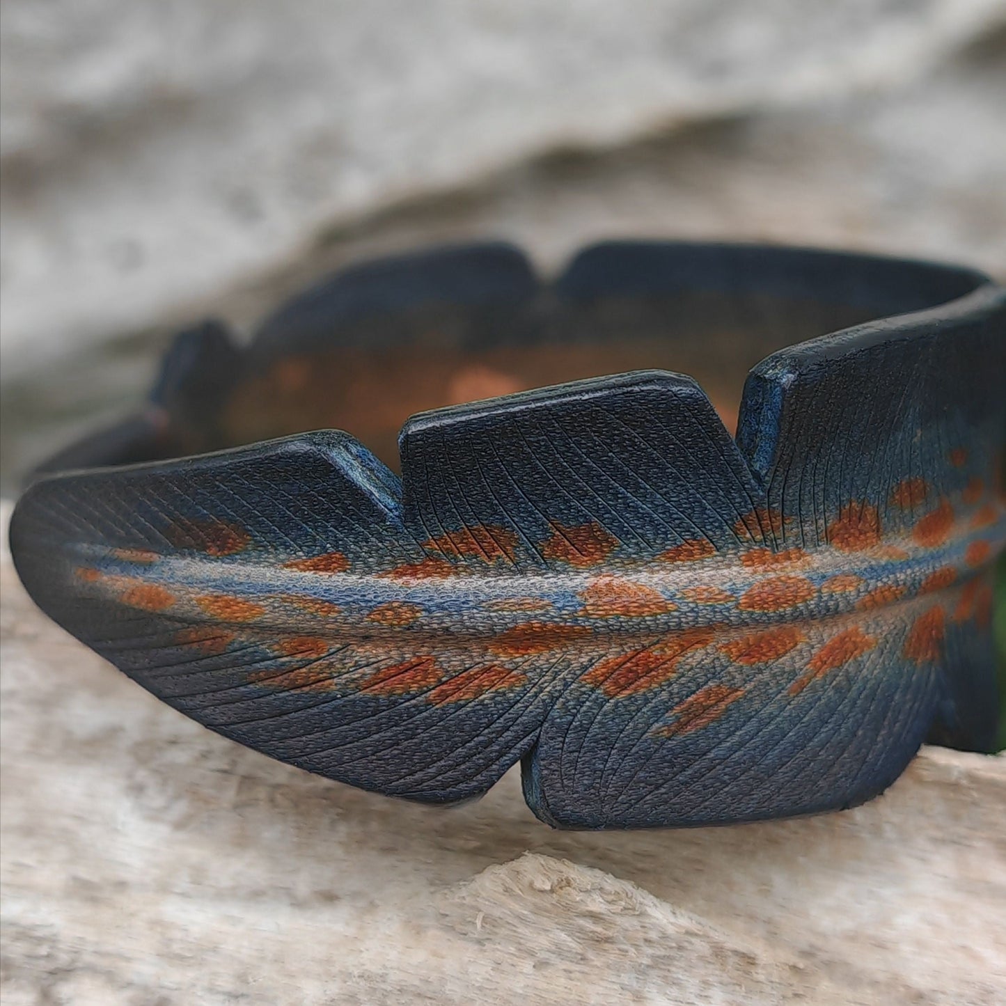 Whio Breeze Leather Feather Adjustable Wristband