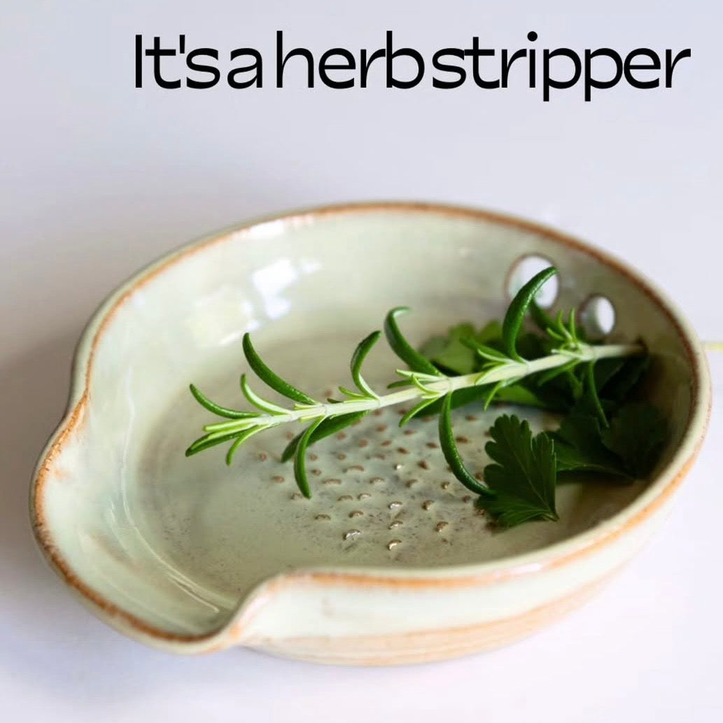 3-in-1 Garlic & Ginger Grater — with Herb Stripper & Spoon Rest