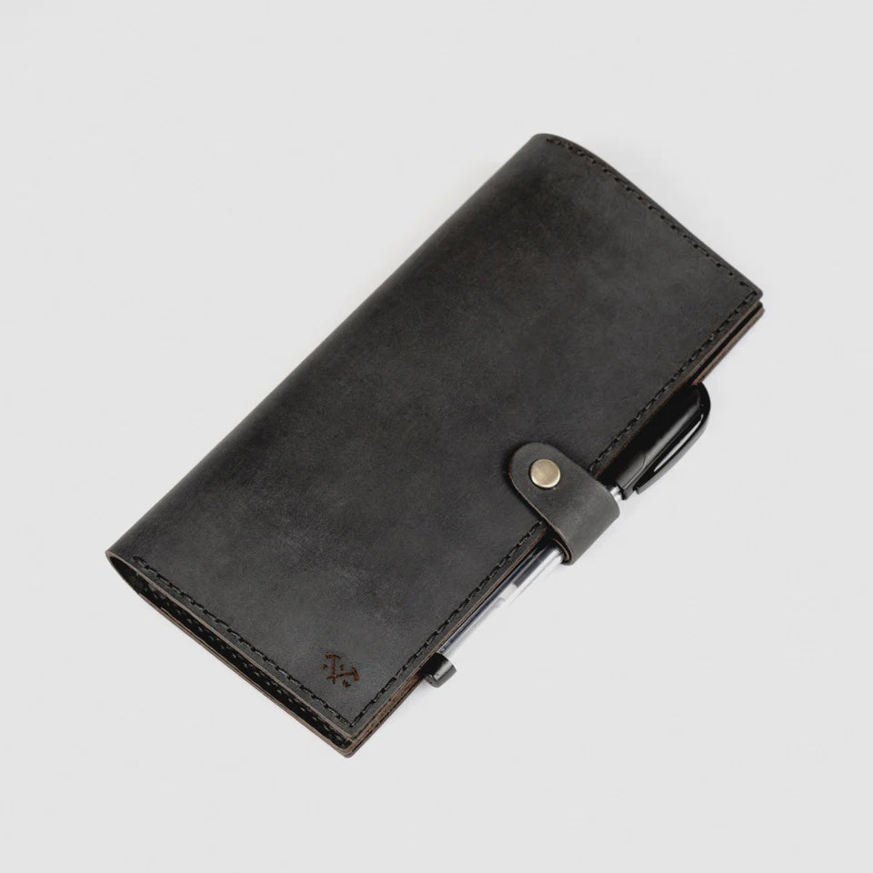 LOYAL | LEATHER PASSPORT COVER
