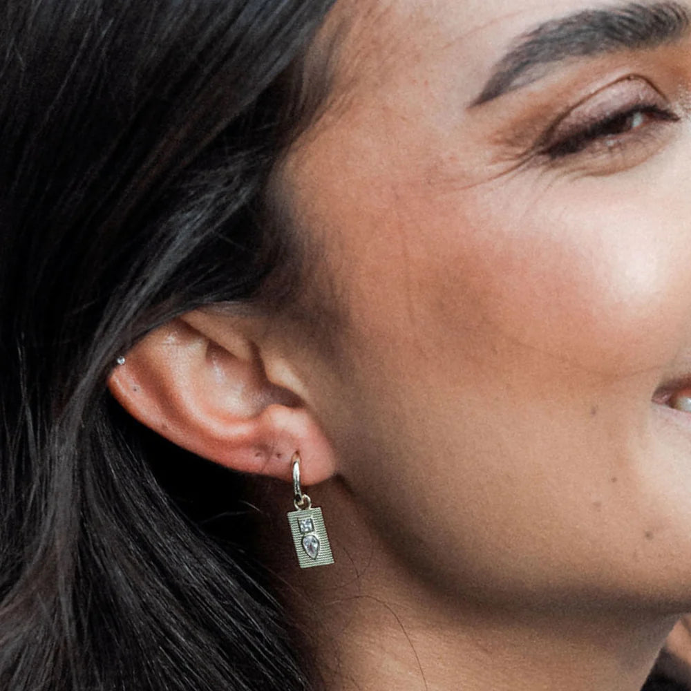 Queen Of The Foxes | Earrings - Dewdrop Sleeper