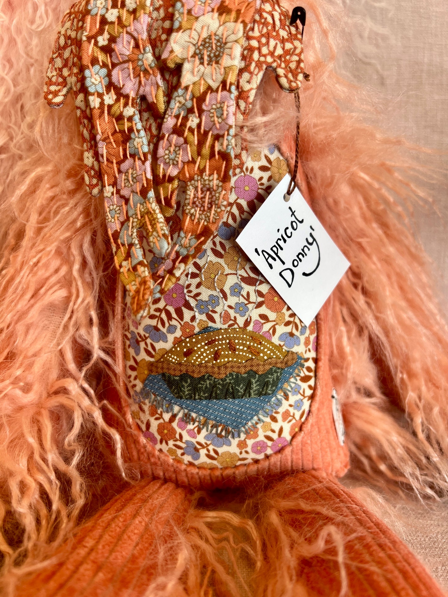 HILLTOP | Apricot Donny