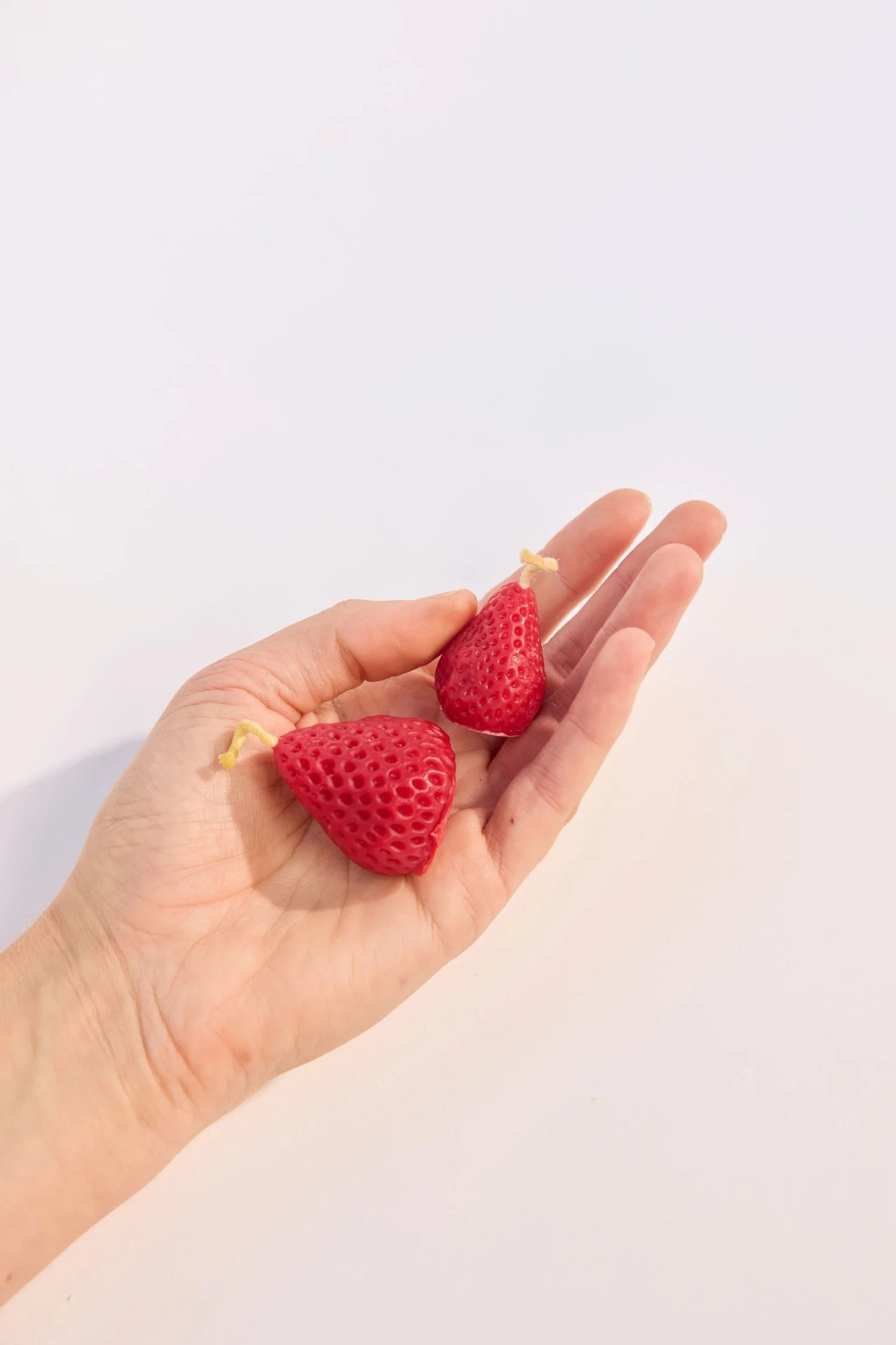 Single Strawberry | Beeswax Candle