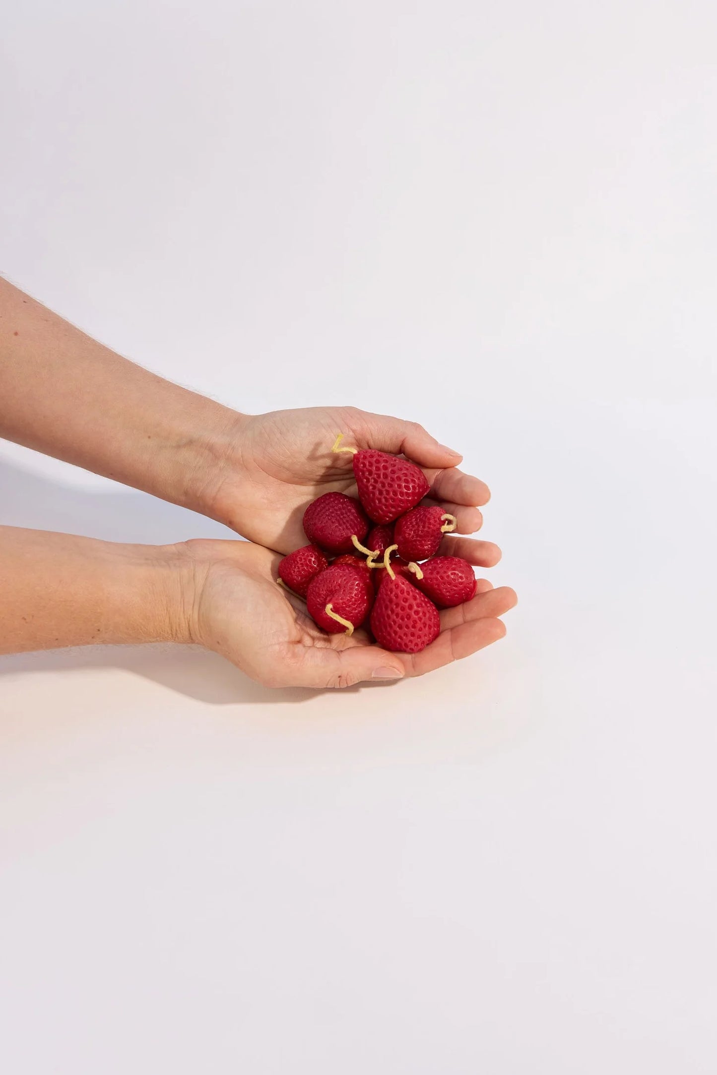 Single Strawberry | Beeswax Candle