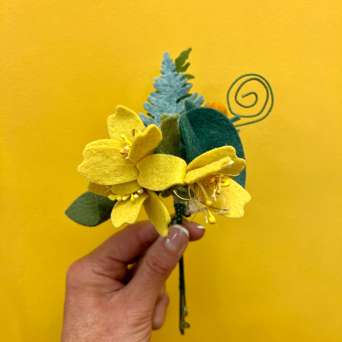 Kowhai Posy
