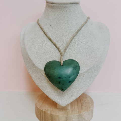 Kawakawa Jade | Heart Pendant