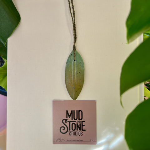 Leaf Pendant | West Coast Pounamu