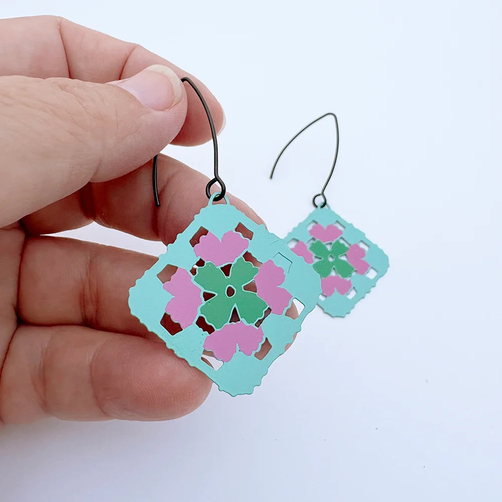Granny Square earrings | 2 colours