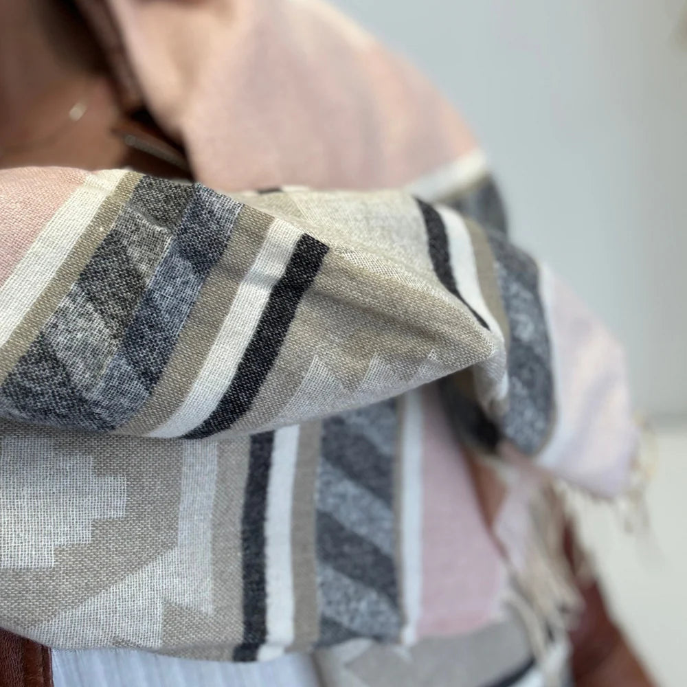 Queen Of The Foxes | Woven Scarf