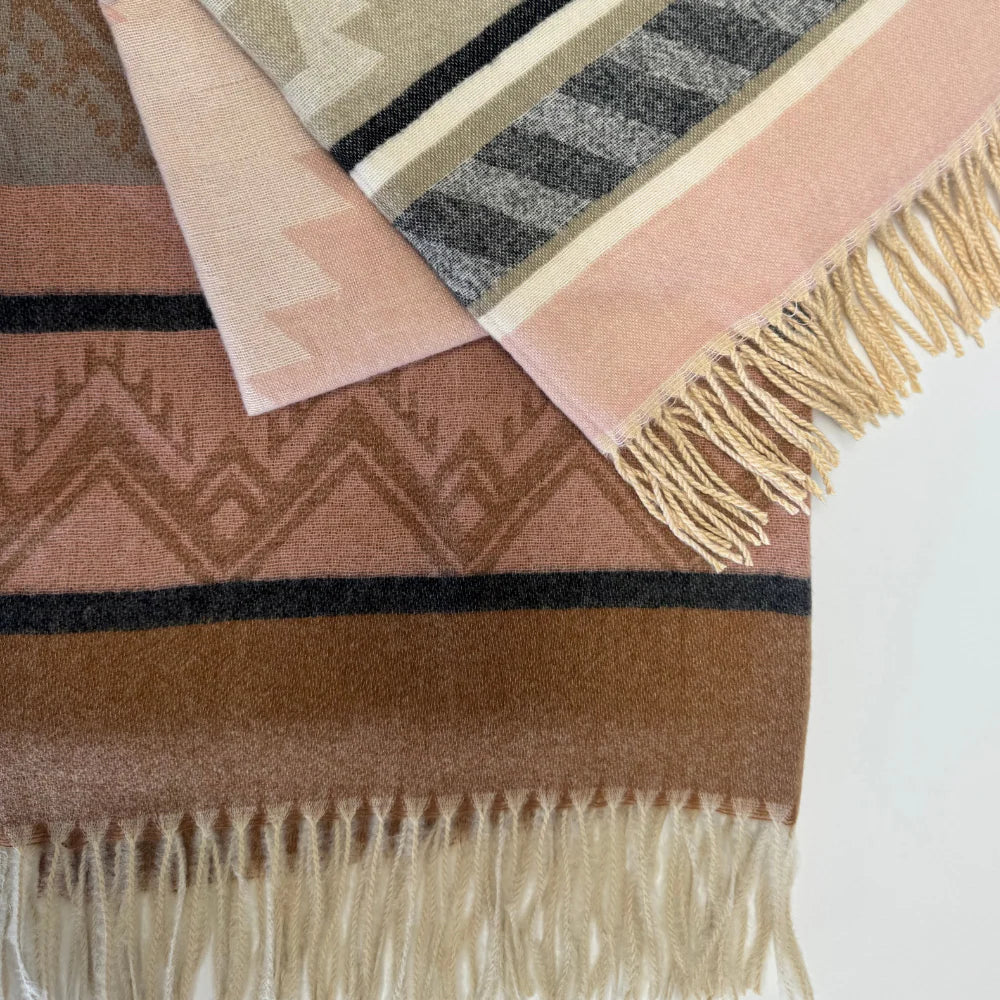 Queen Of The Foxes | Woven Scarf