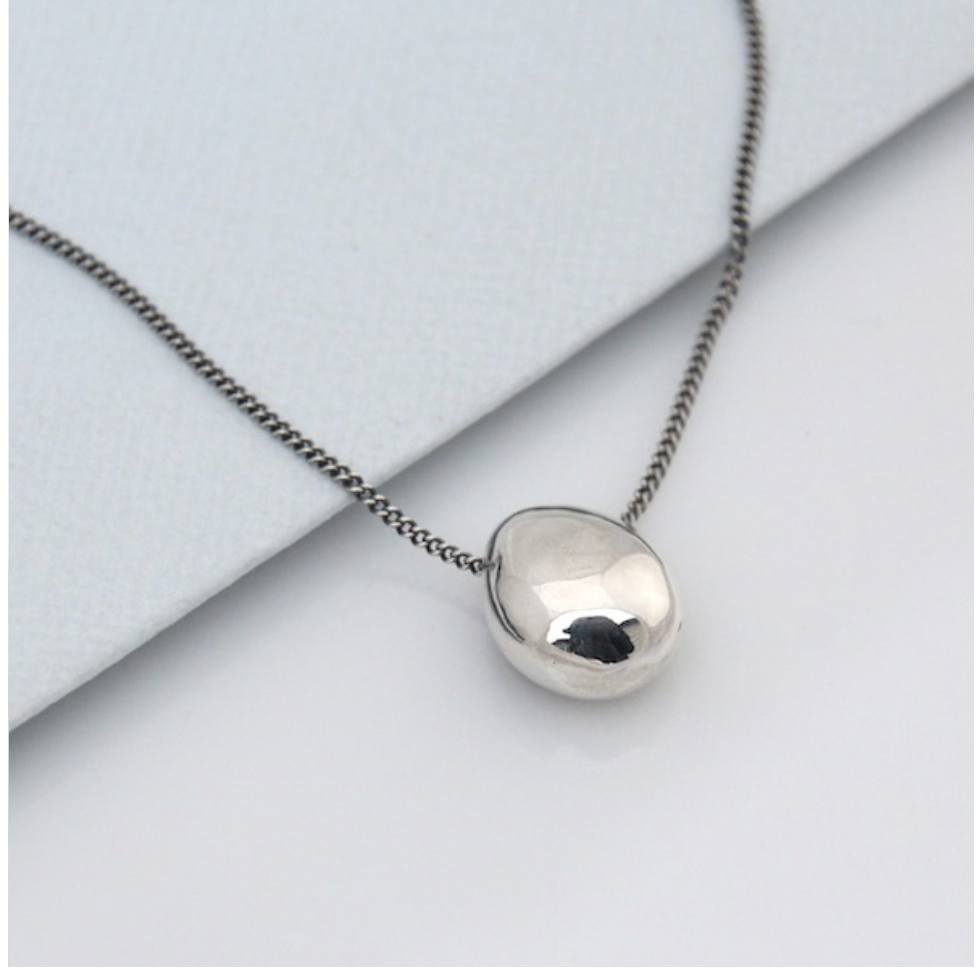 Louise Douglas | Pebble Necklace