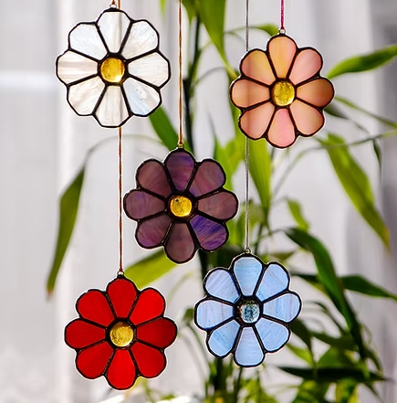 Magpie Castle | Medium Flower