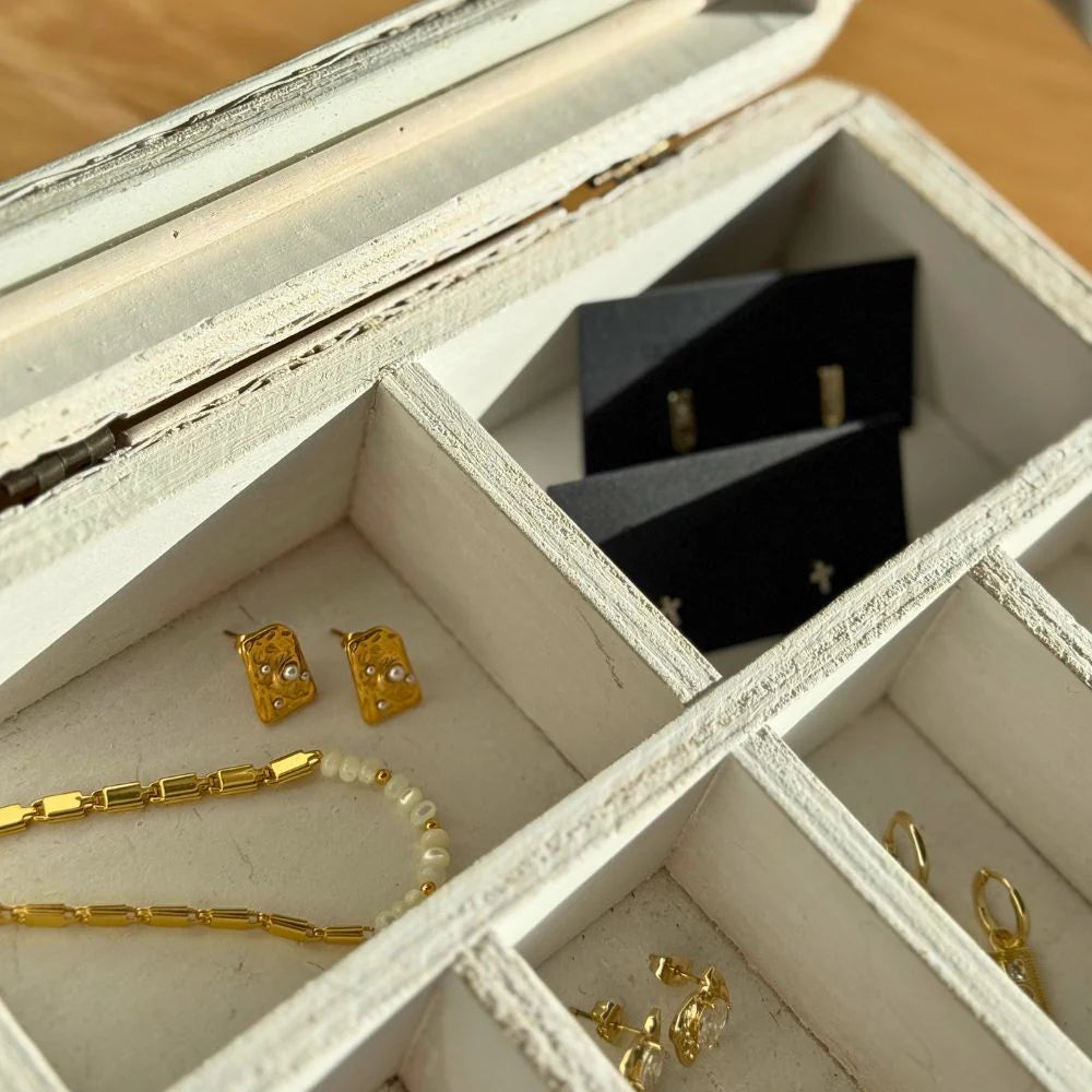 Earrings - Tiny Pearl