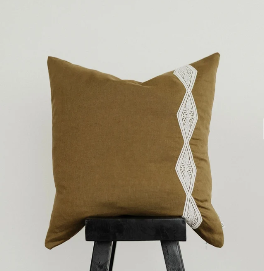 Whakatō Cushion | Moss