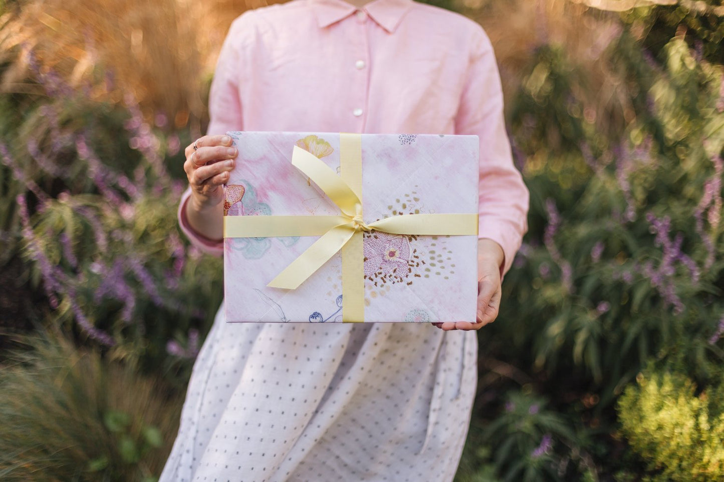 The Great NZ Wrapping Paper Book | Celebration Edition